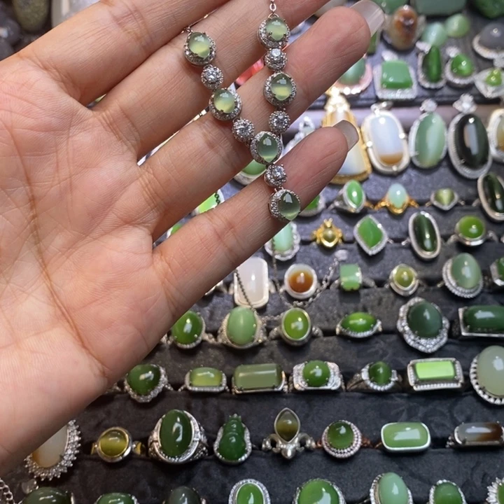 银S925镶嵌和田玉挂件