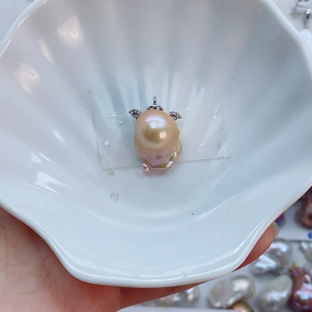 合金无通体925小啊飘吊坠