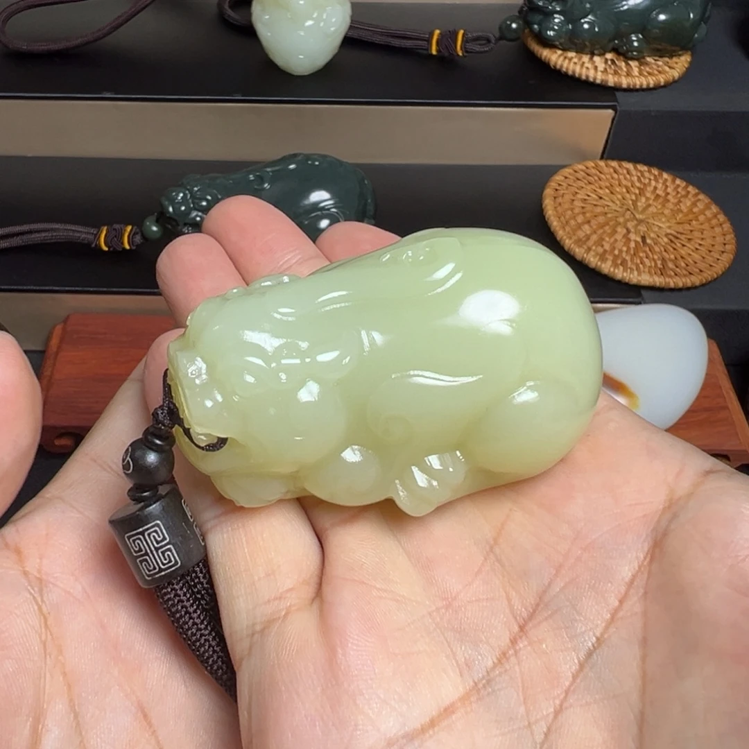 软玉未镶嵌把件天然玉石精品