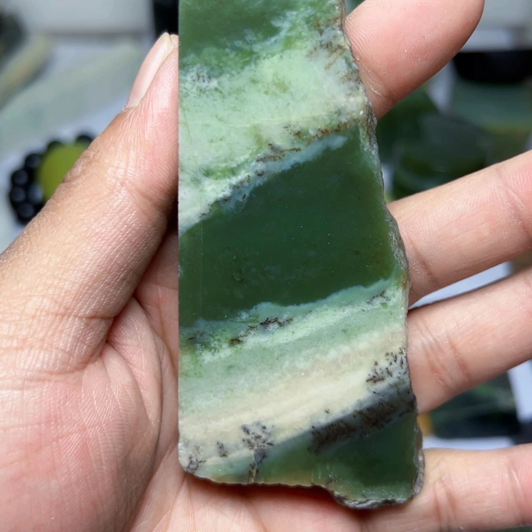 和田玉未镶嵌珠宝半成品