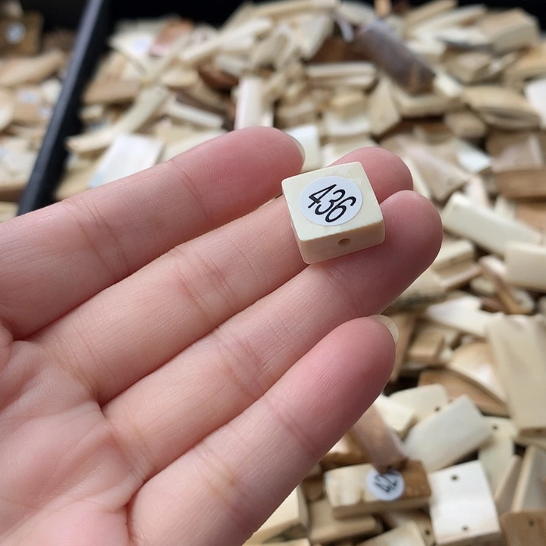 泥塑不打孔联系客服