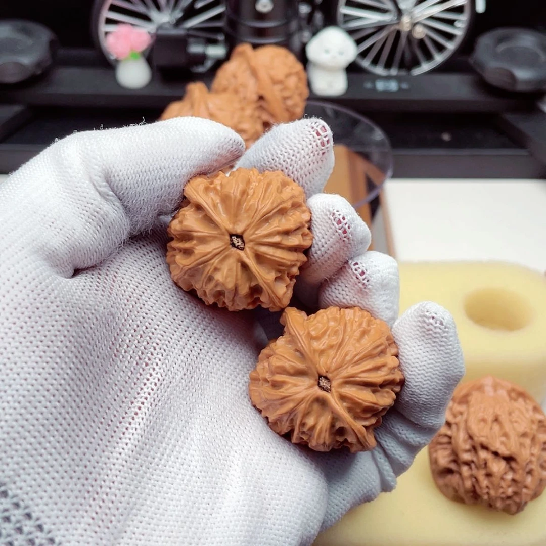 【闪购商品】吊坠桃核三***篮金牛36尺已打底