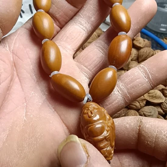 吊坠桃核橄榄核雕手串