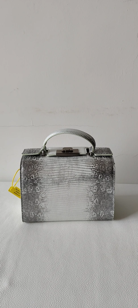 私人订制收藏款欧美斜挎式三格真皮单肩轻奢包