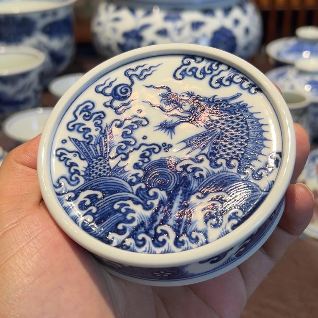 精品青花海水龙盖置面径约8.2厘米