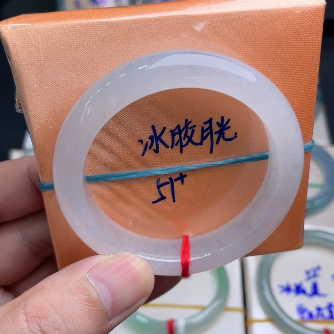 翡翠未镶嵌手镯翡翠手镯69