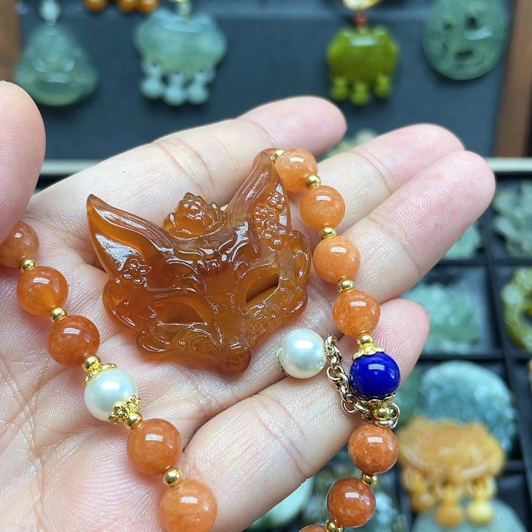 未镶嵌蛇纹石玉颈饰