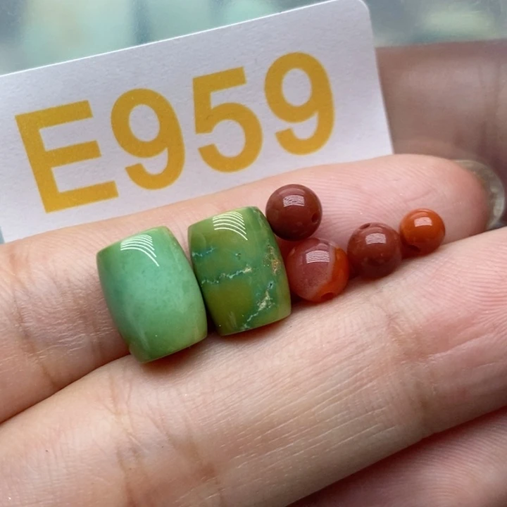 南红玛瑙未镶嵌珠宝奇石
