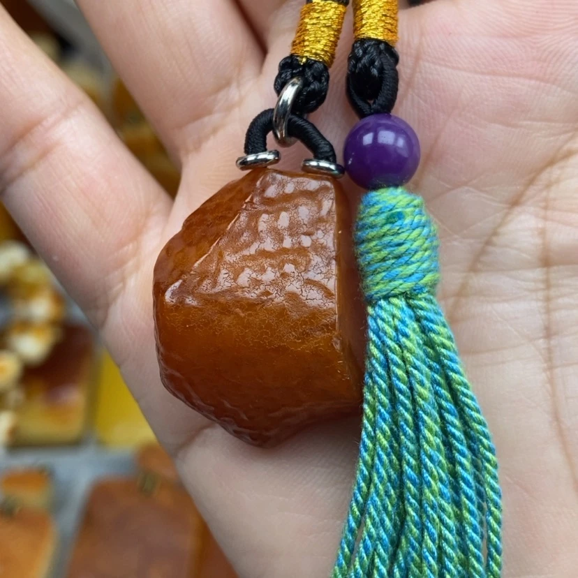 【闪购商品】琥珀颈饰未镶嵌