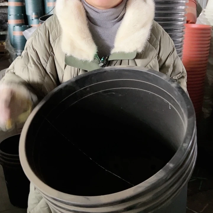 塑料瑕疵7加仑黑色4个无托