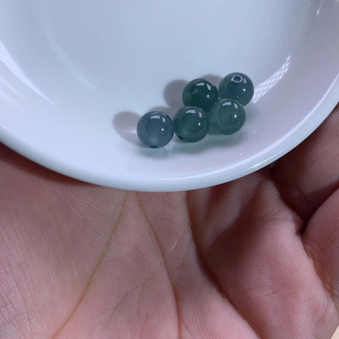 萌***牛散珠翡翠危蓝卡7.8，5颗