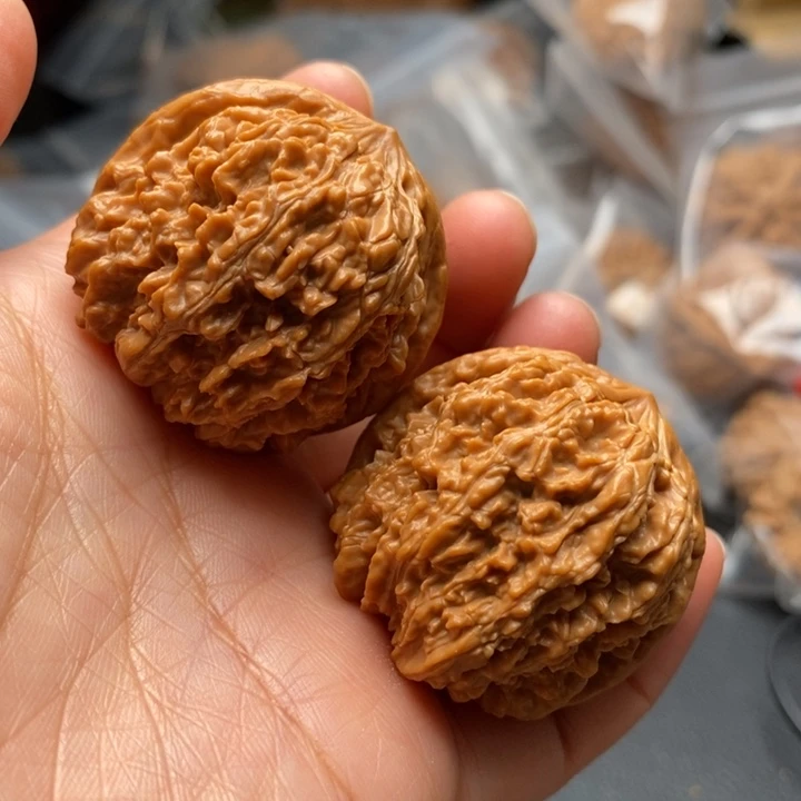 文玩核桃吊坠137狮子头