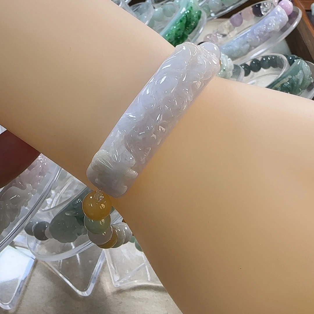 颈饰未镶嵌翡翠手牌