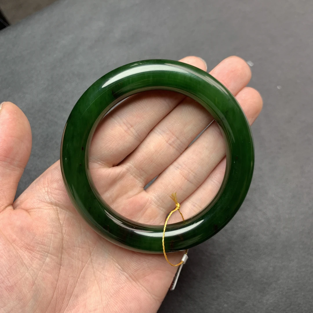 和田玉俄碧菠菜绿碧玉手镯 圈口56.1x11.7x11.5 R316