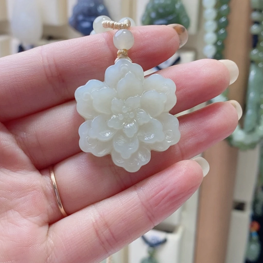 十***梦和田玉未镶嵌颈饰