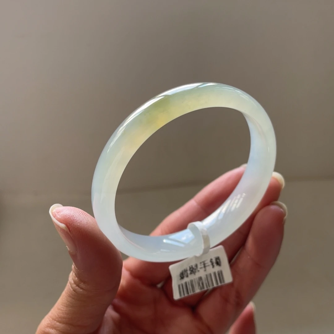 翡翠未镶嵌手镯57.6圈三天鉴赏期