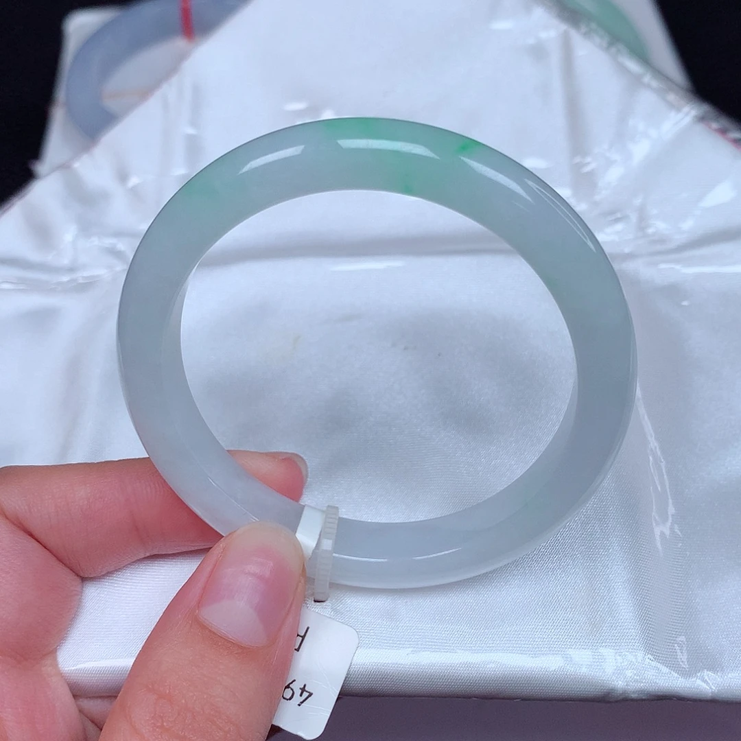 翡翠未镶嵌手镯正圈49