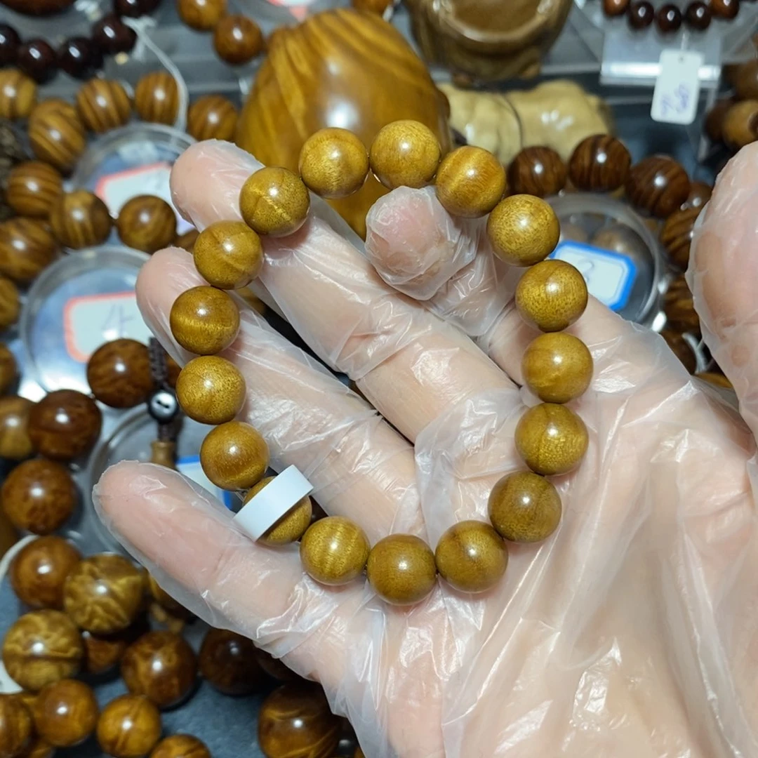 金丝楠犯****z木雕工艺品12