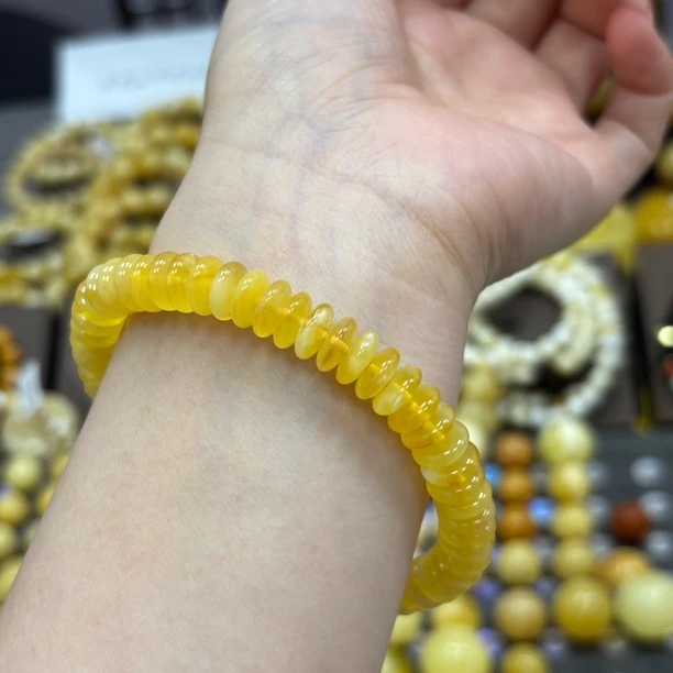 8+mm微瑕算盘珠手串· 小妖珠宝天然原矿琥珀蜜蜡