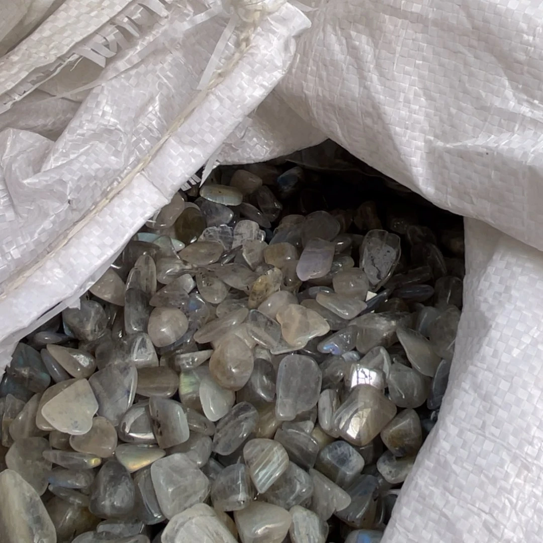 未镶嵌水晶大型摆件（非配饰）