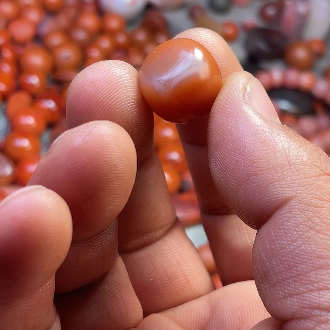 金***术南红玛瑙未镶嵌耳饰