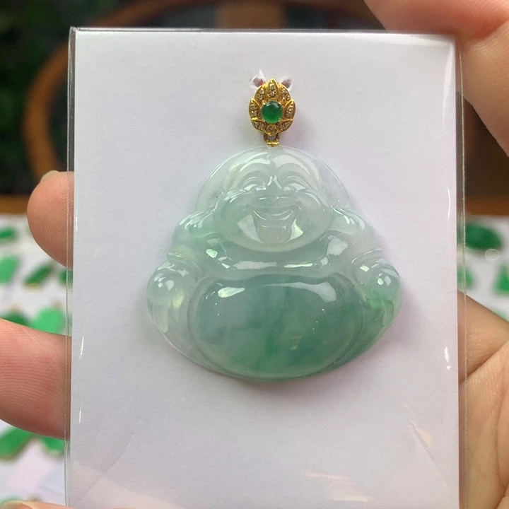 翡翠18K金镶嵌颈饰翡翠吊坠