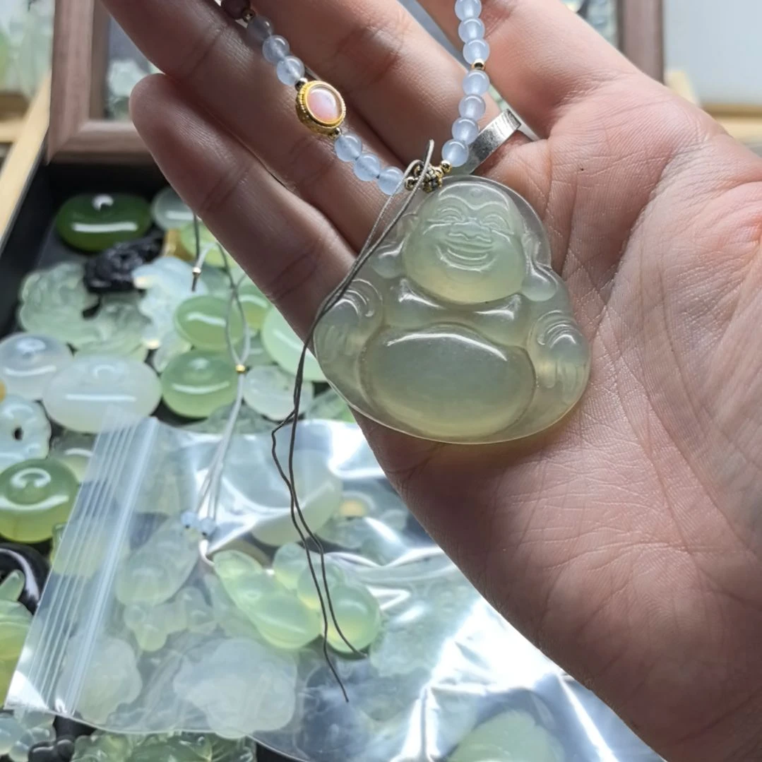 合金蛇纹石玉颈饰