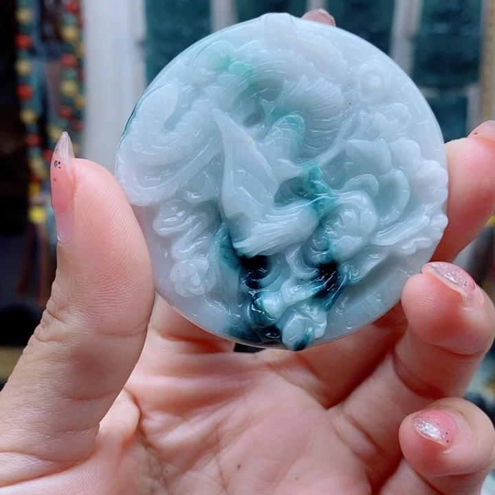 翡翠未镶嵌颈饰翡翠