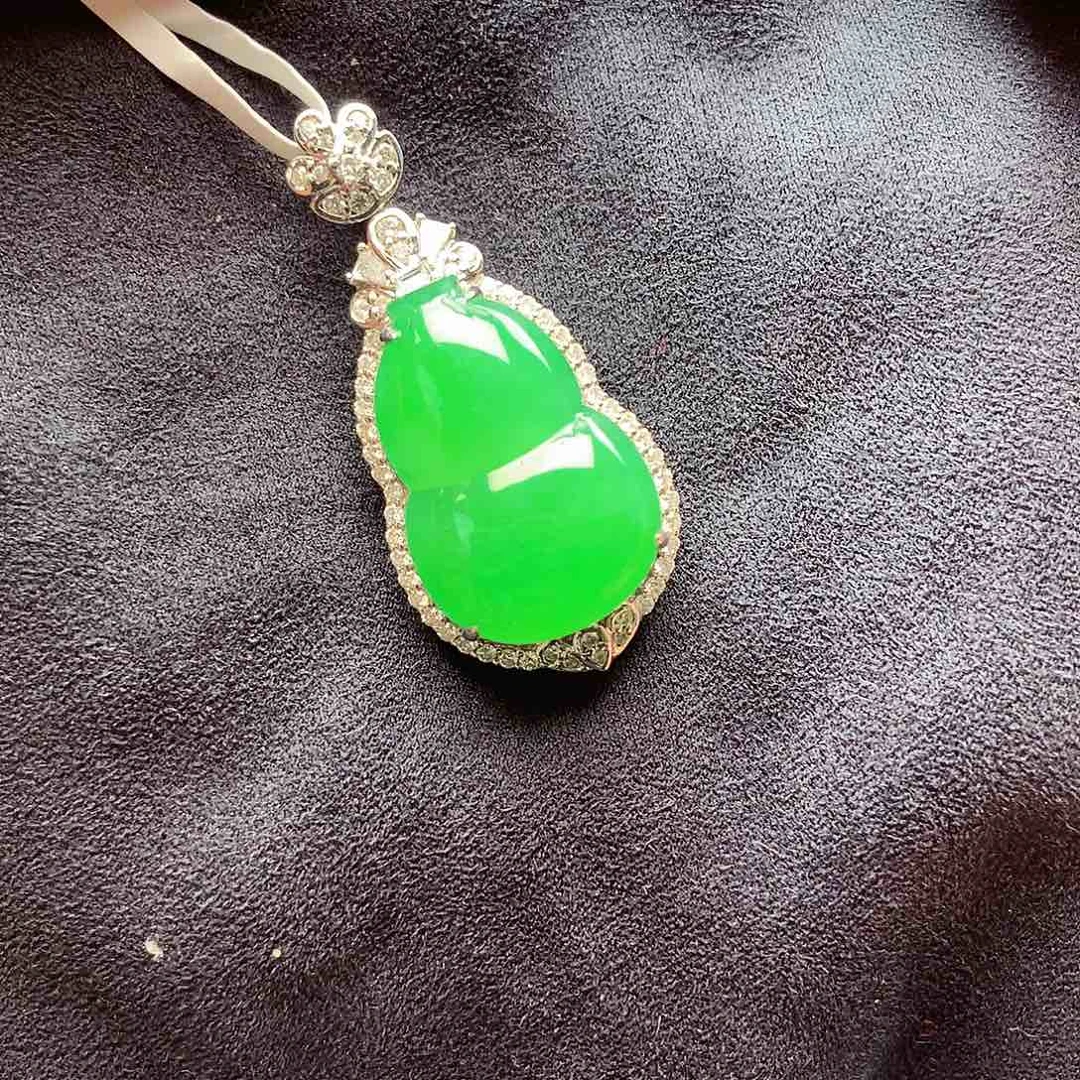 翡翠颈饰18K金镶嵌小*子上新