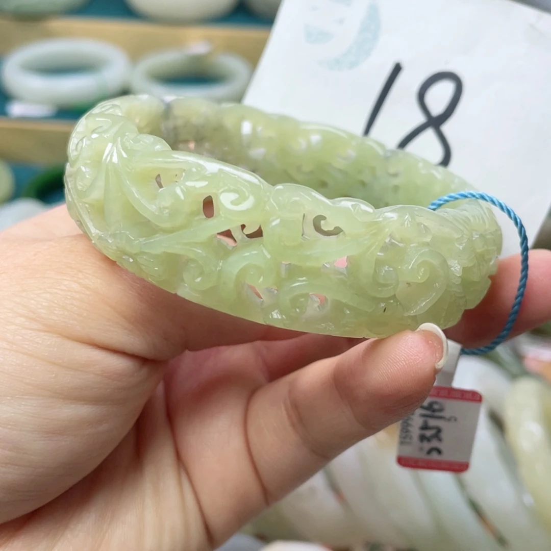 未镶嵌手镯和田玉圈口60