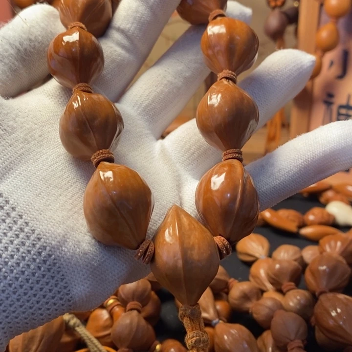 手串/手链橄榄核2.0三花铁盒