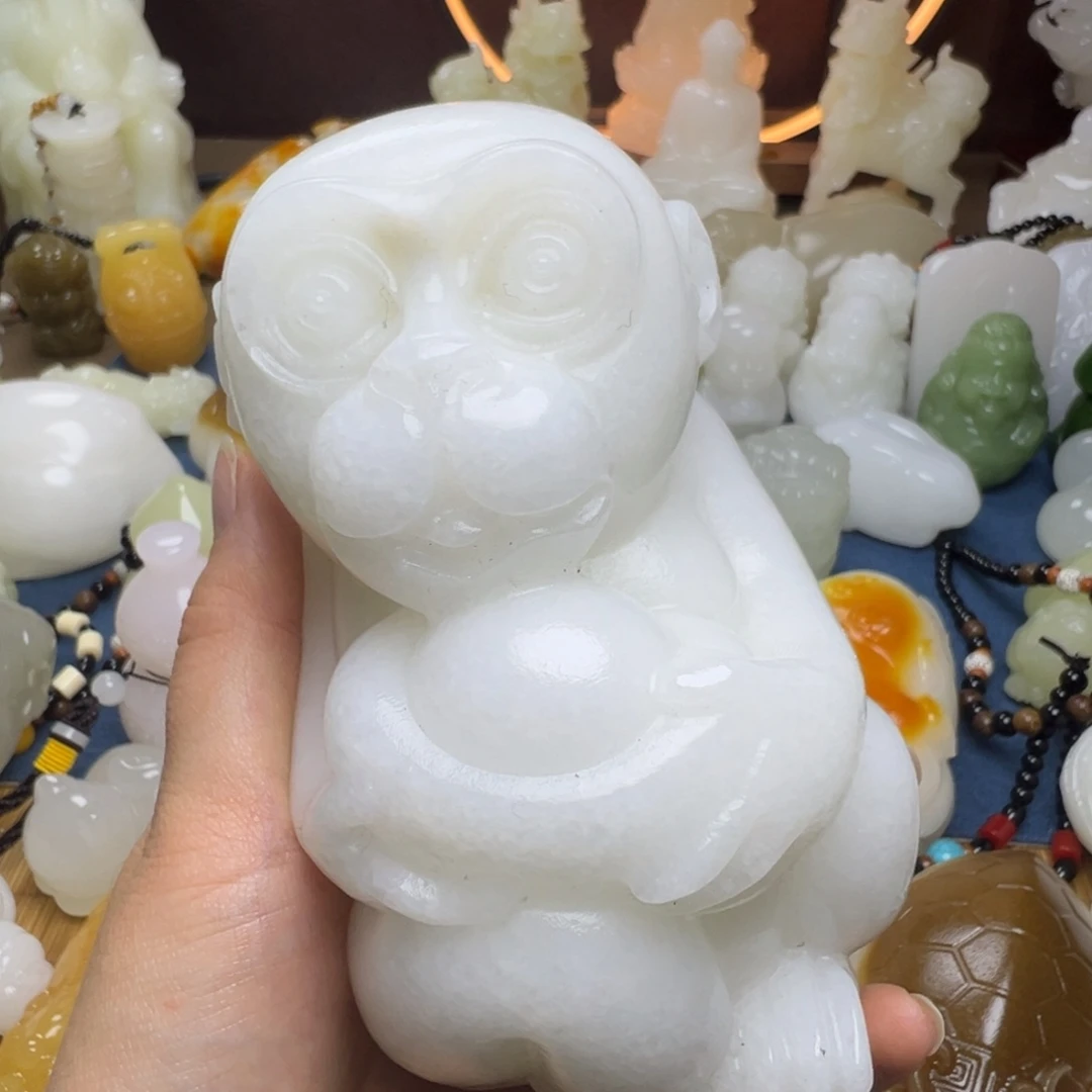 石材手工雕刻立体大猴子