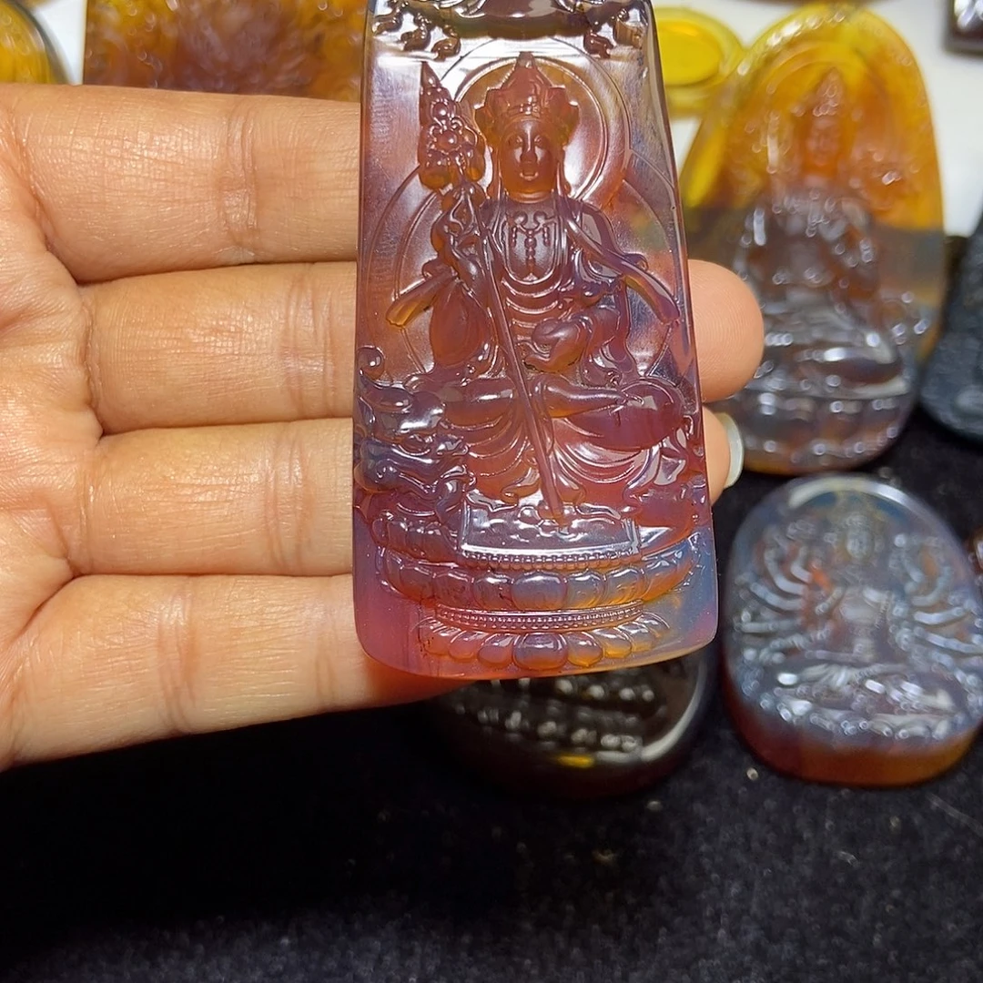 琥珀未镶嵌颈饰缅甸天然琥珀吊坠