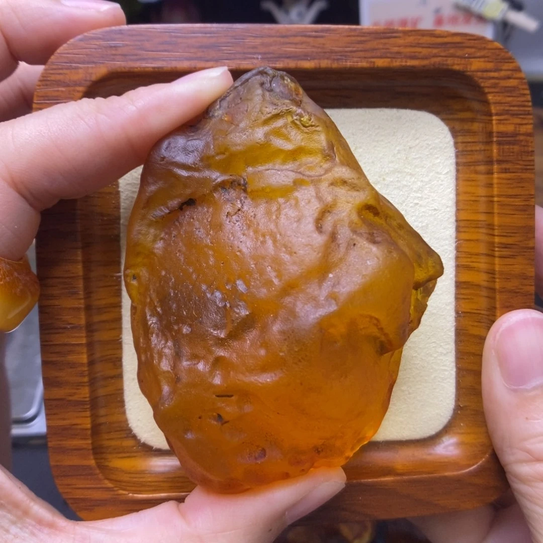 定制琥珀未镶嵌北**林敏