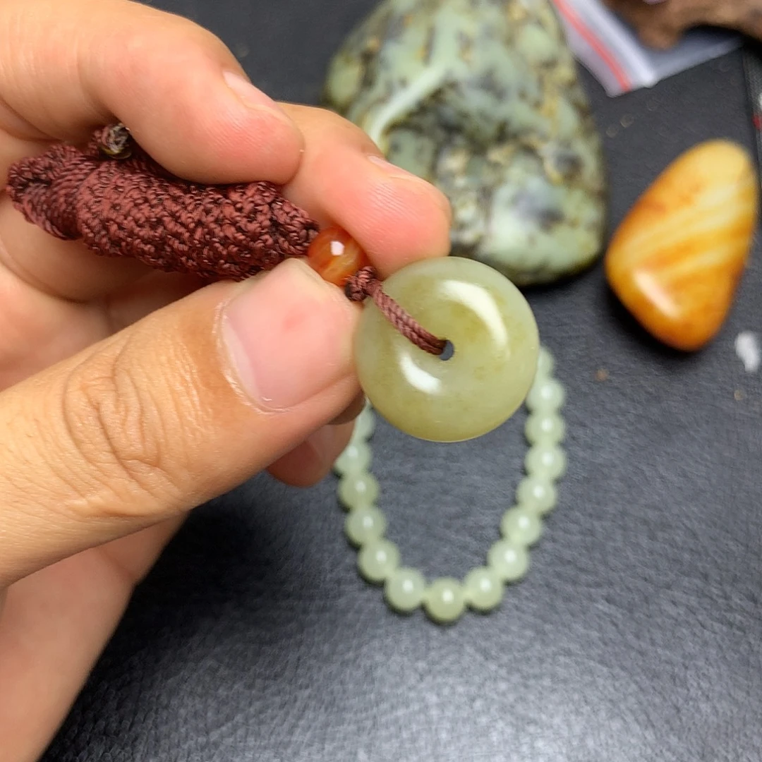 未镶嵌和田玉挂件