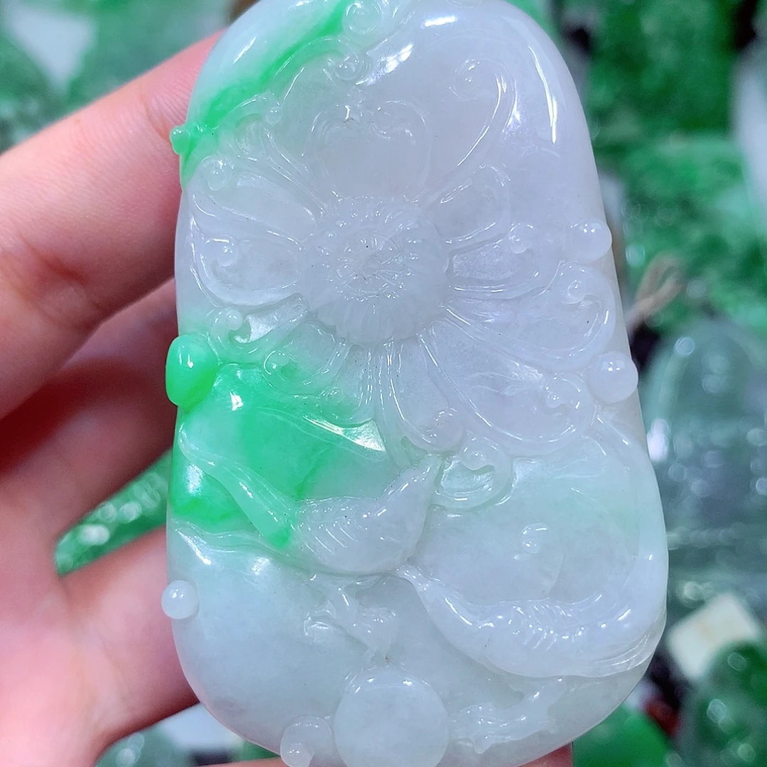 吊坠(不含链)未镶嵌翡翠