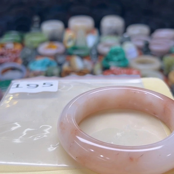 石英质玉手镯未镶嵌&***&195