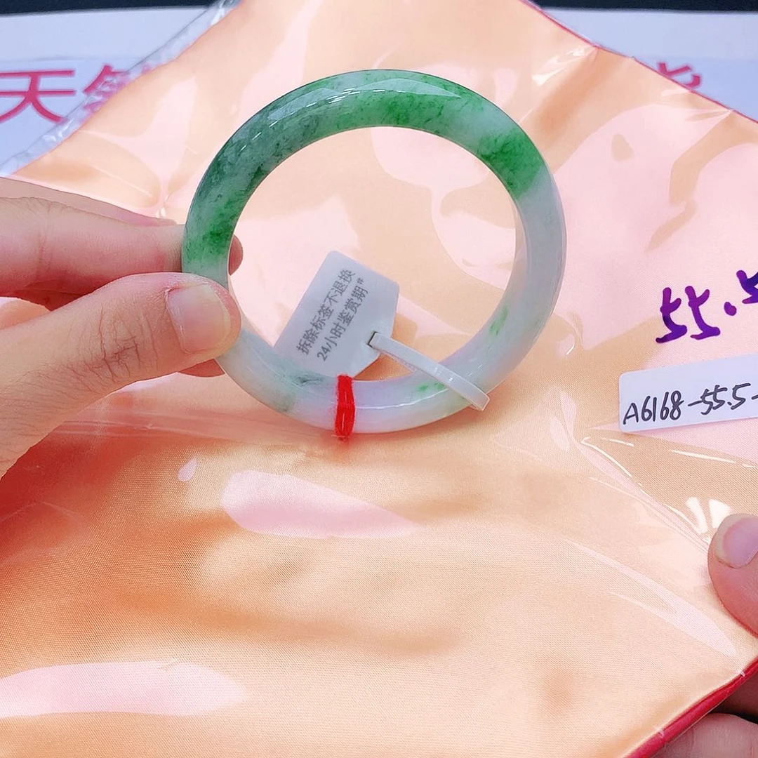 未镶嵌手镯翡翠翡翠