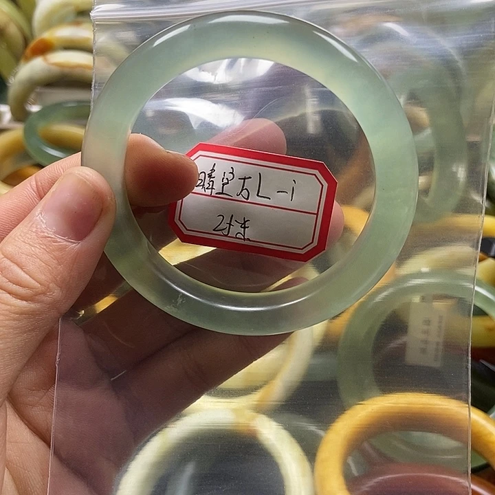 蛇纹石玉手镯未镶嵌晴****i