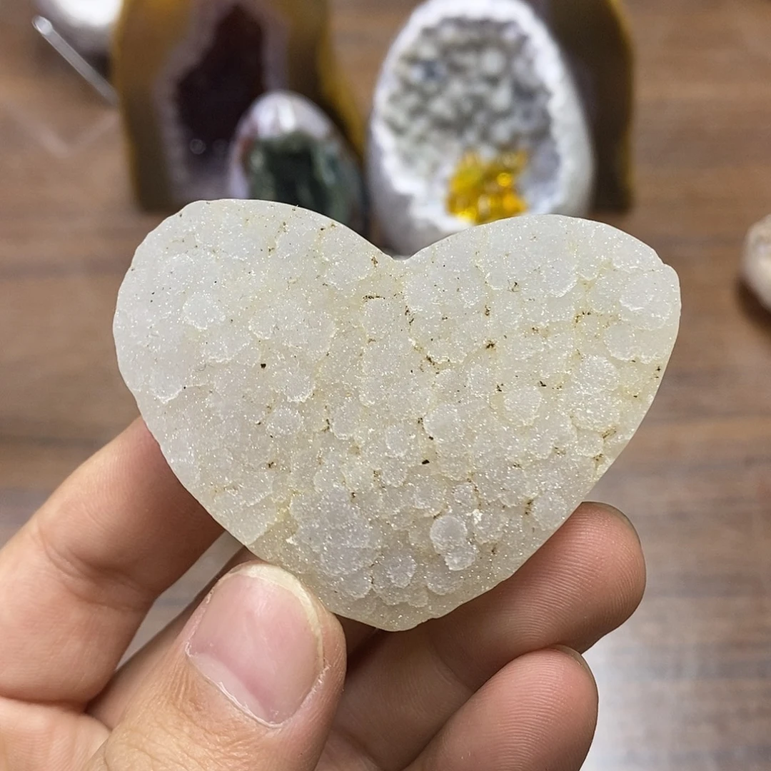 笨***虎玛瑙/玉髓未镶嵌珠宝奇石