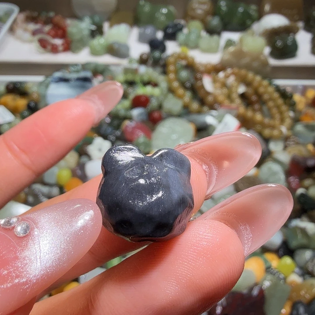 和田玉未镶嵌珠宝奇石