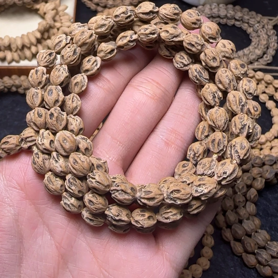 L***r吊坠柏香籽/百香籽