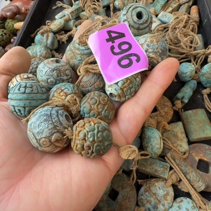 宝***和田玉未镶嵌颈饰