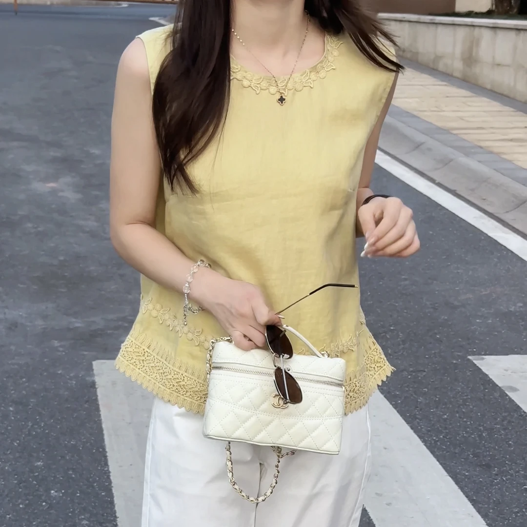 Barbie Siyu 【小事化甜】6520夏季刺绣花边圆领无袖宽松上衣中国风