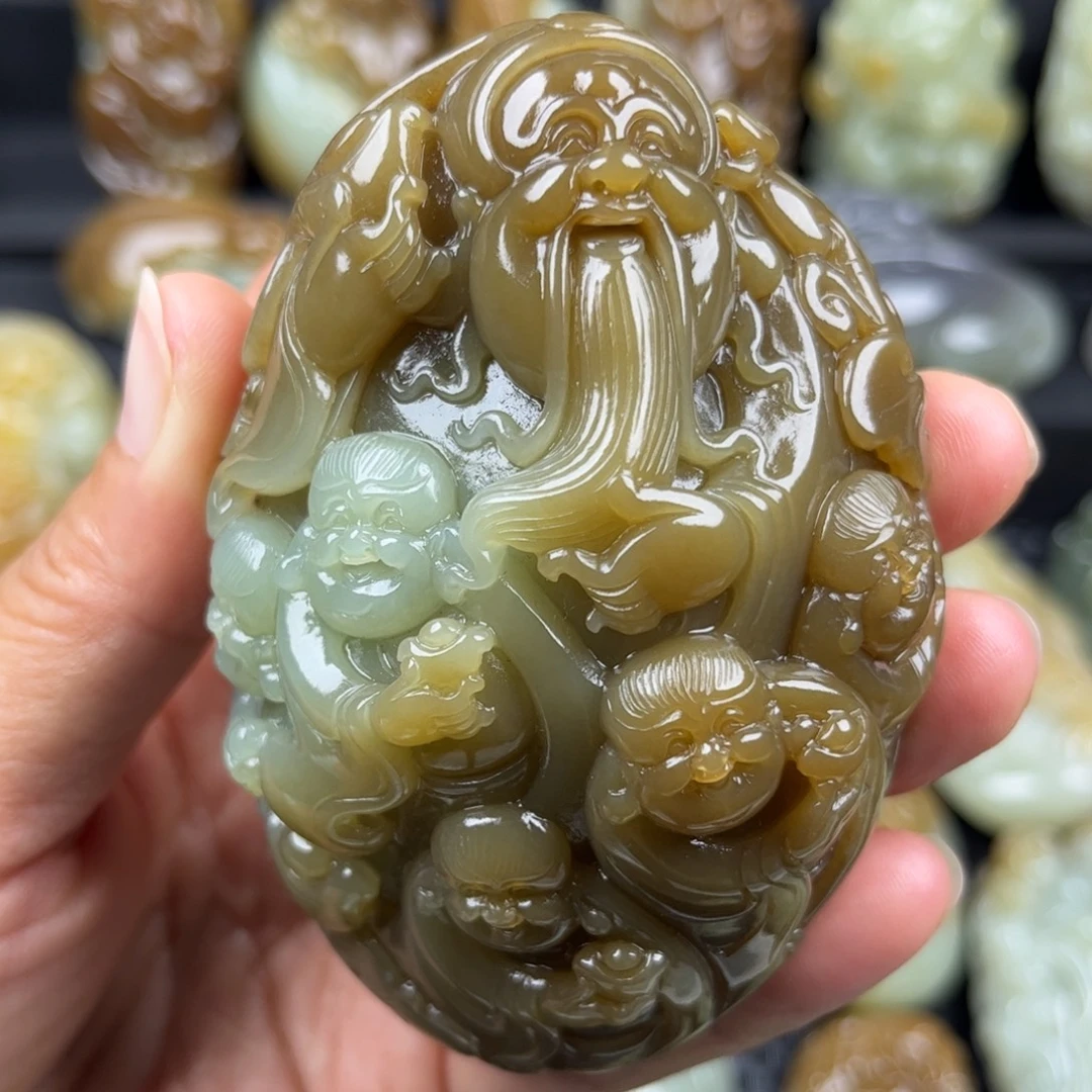 和田玉未镶嵌把件