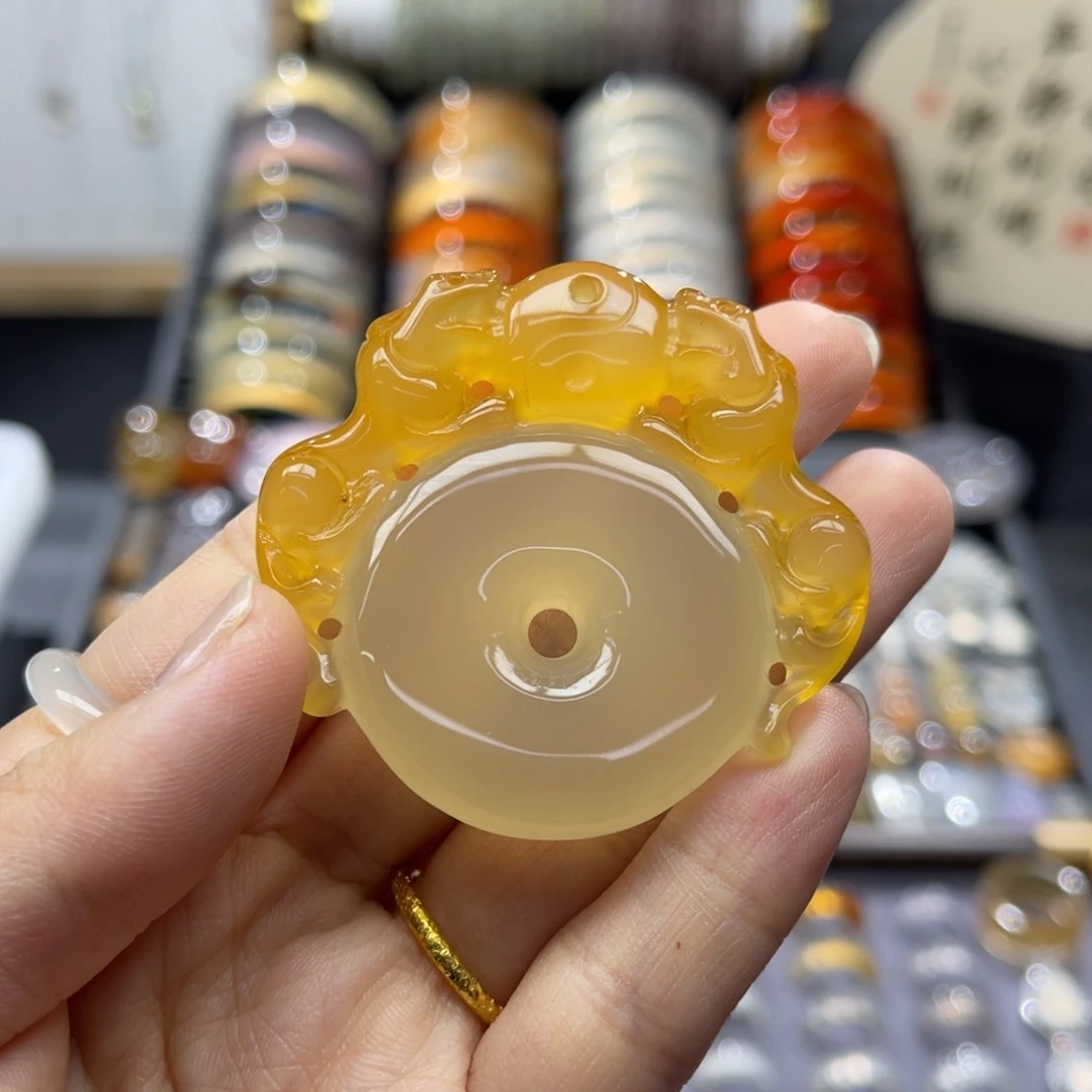 未镶嵌颈饰玛瑙/玉髓