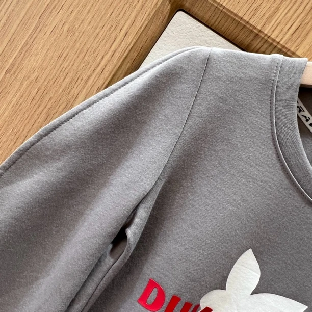 16000高端潮品童装时尚百搭休闲长袖T恤A2-1-2