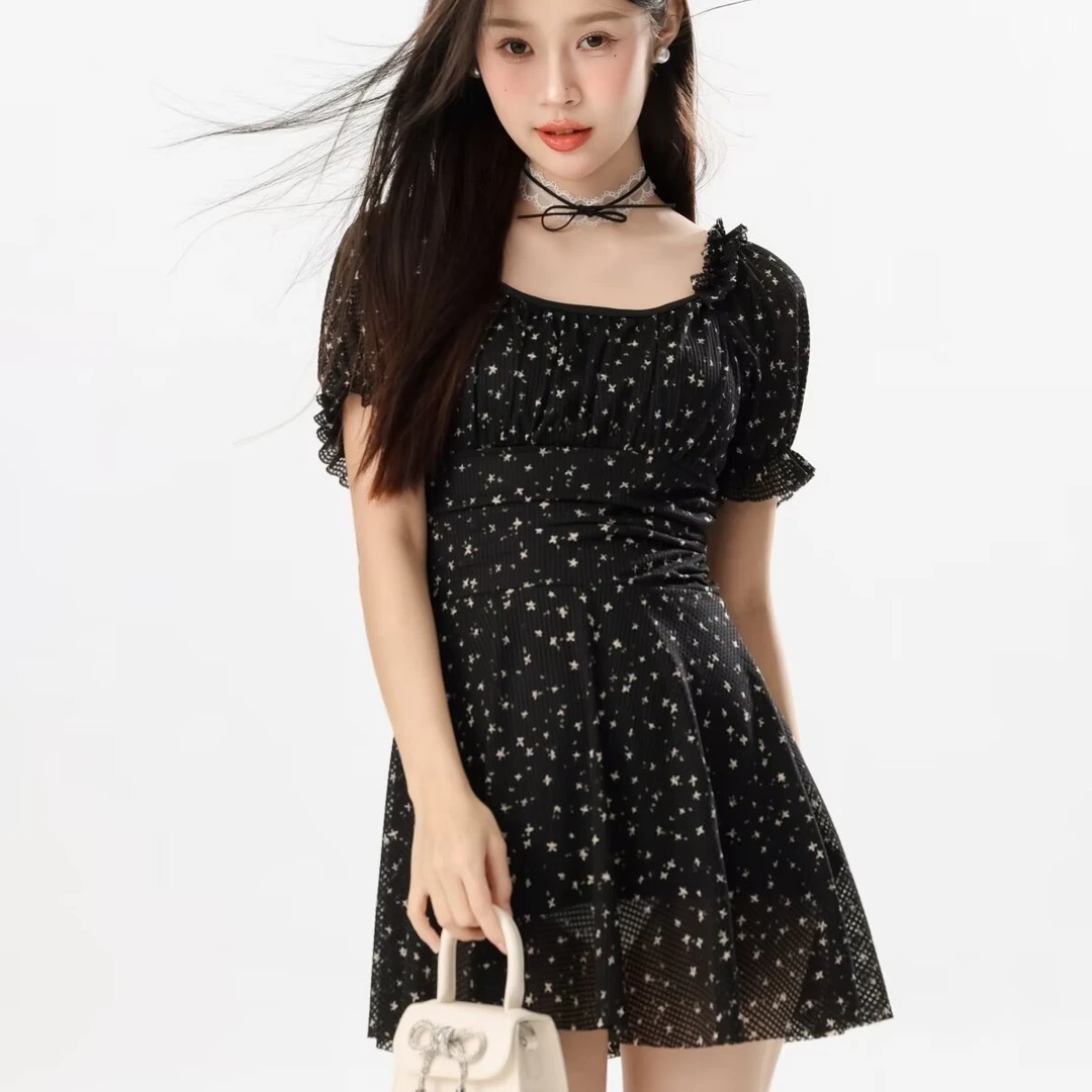 甜美少女学院风碎花连体裙式泳衣夏季时尚之选