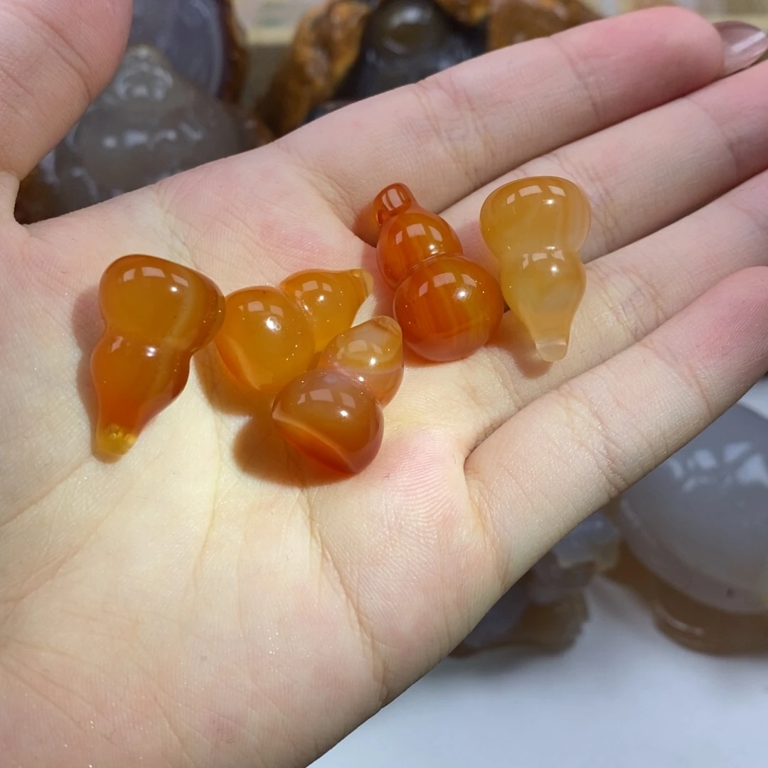 玛瑙/玉髓未镶嵌颈饰多样性发其一