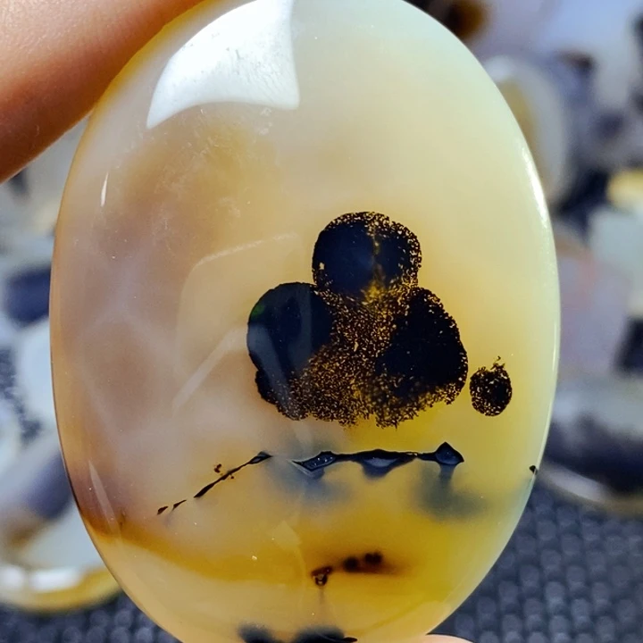 玛瑙/玉髓未镶嵌珠宝半成品